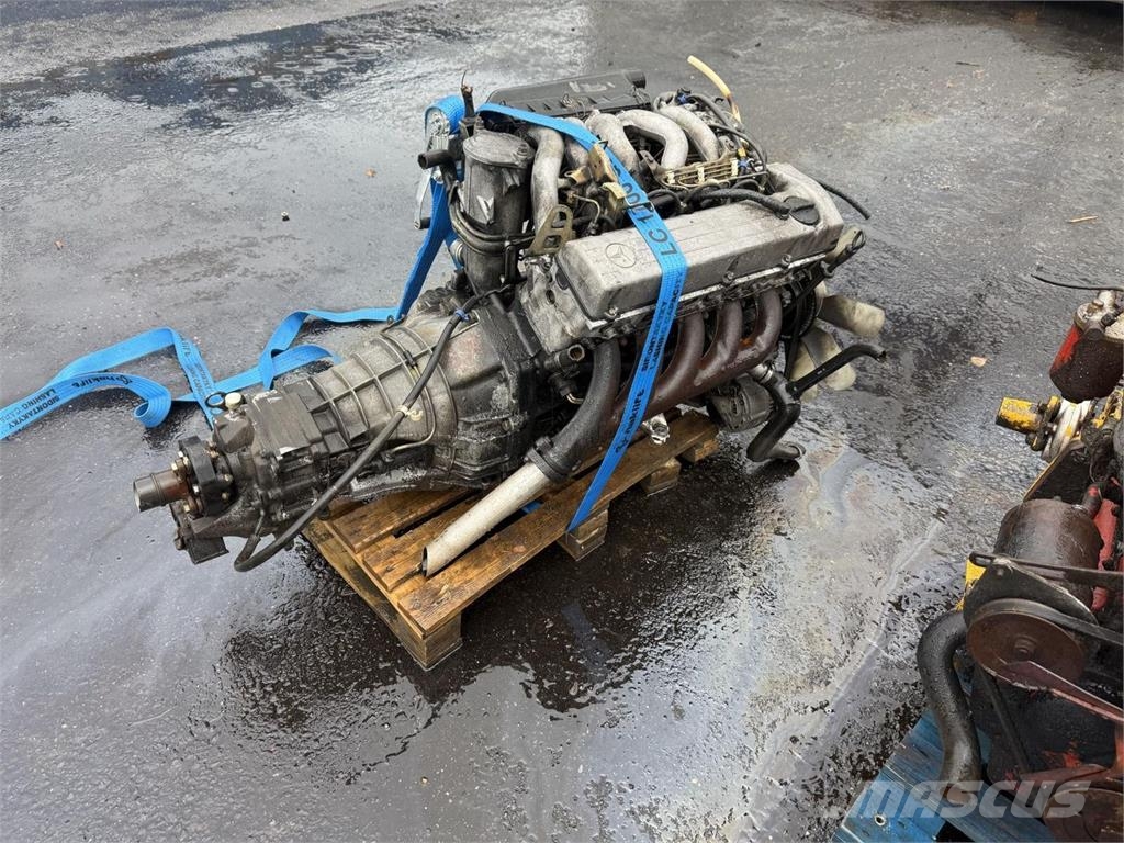 Mercedes-Benz OM 422 moottori + vaihteisto+ hidastin Chassis met cabine