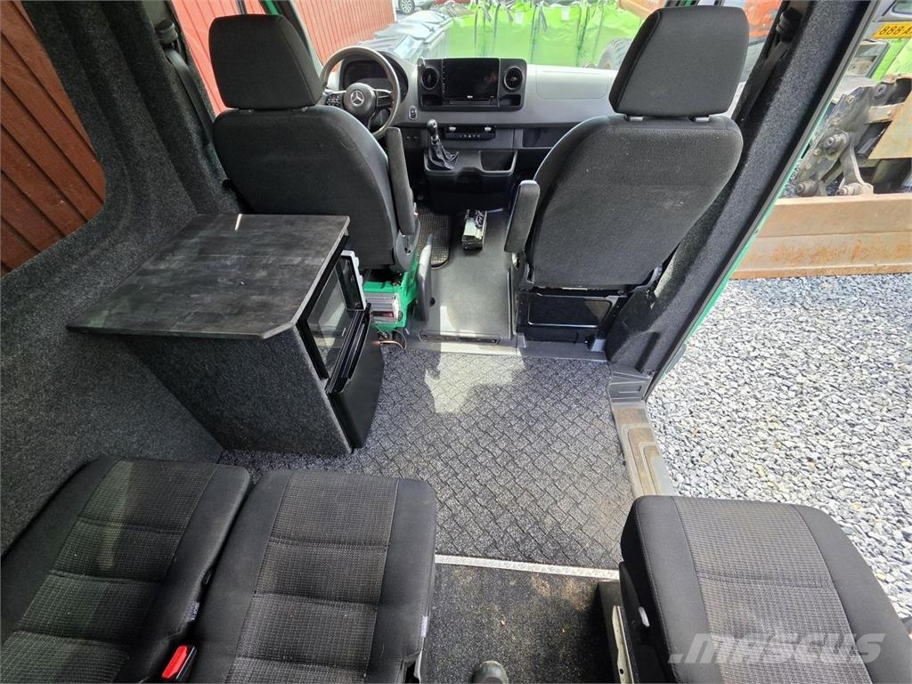 Mercedes-Benz Sprinter Retkeilyauto Ostalo