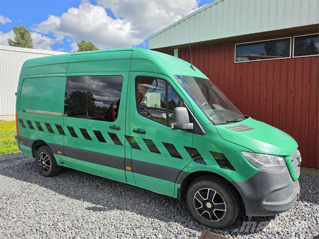 Mercedes-Benz Sprinter Retkeilyauto Ostalo