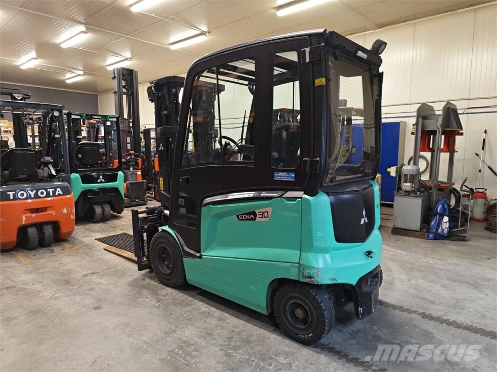 Mitsubishi FB30CN (konttikone) Elektrische heftrucks