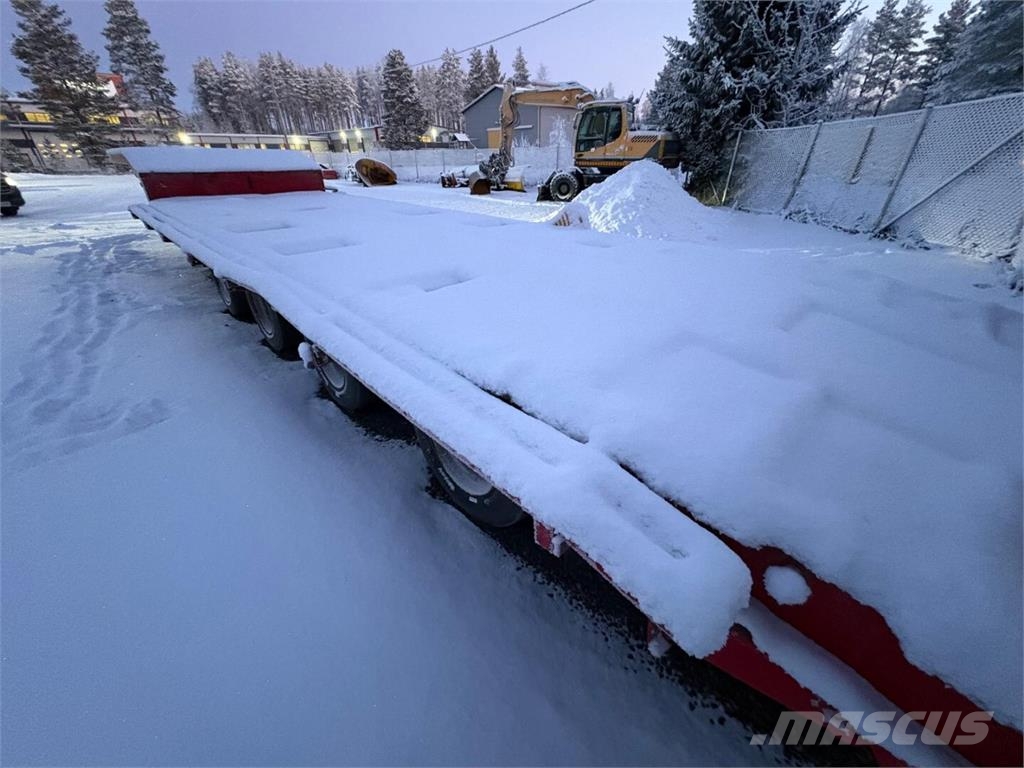  Muller-Mitteltal 4 aks koneenkuljetuslavetti Низкорамные полуприцепы