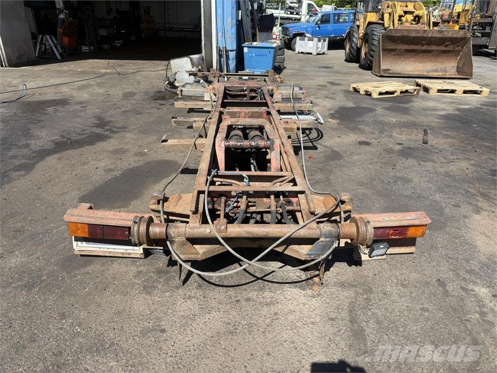 Multilift Vaijerilaite 2 aks scanian päältä 4.6 m プラットフォーム