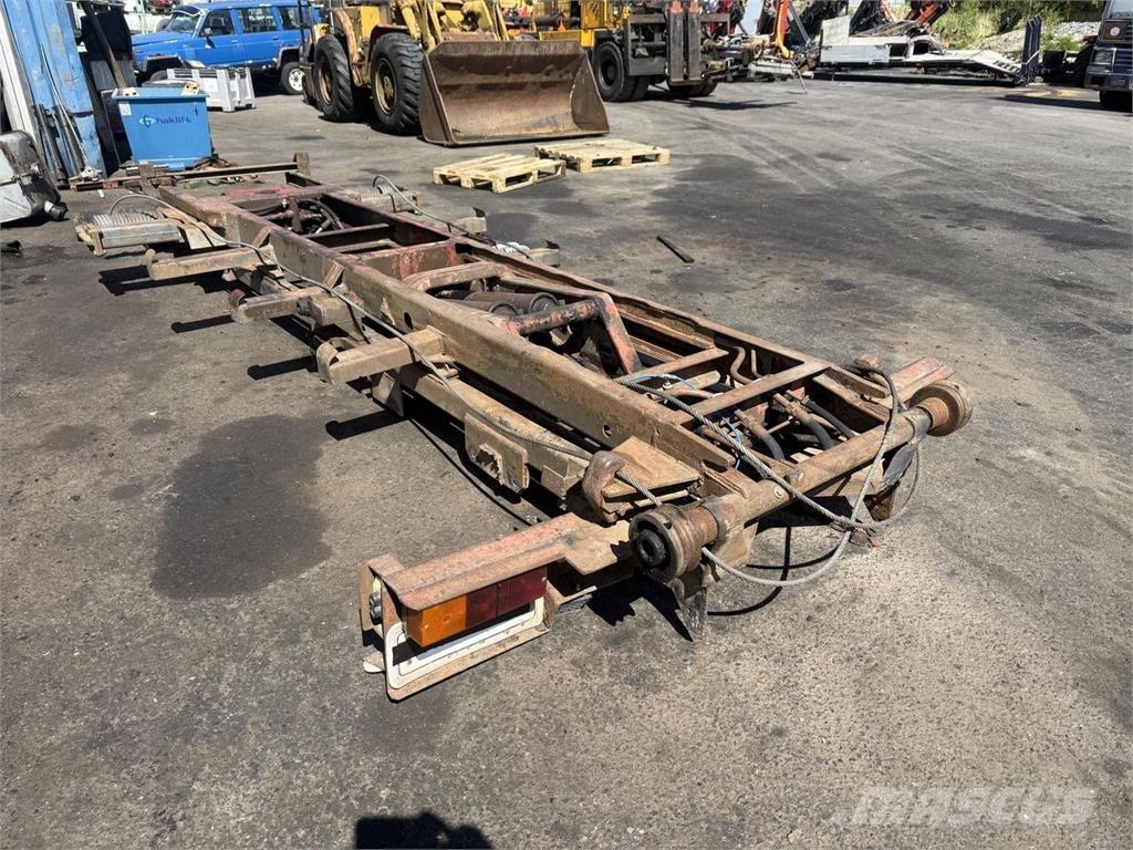 Multilift Vaijerilaite 2 aks scanian päältä 4.6 m プラットフォーム