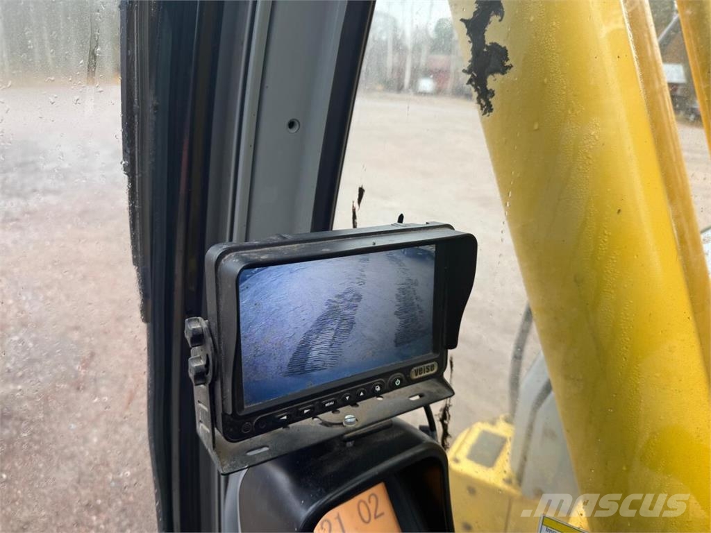 New Holland Kobelco E 225 BSR Crawler excavators