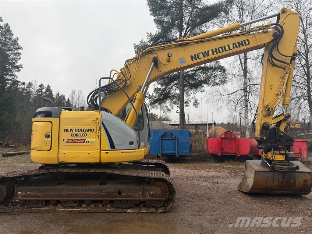 New Holland Kobelco E 225 BSR Crawler excavators