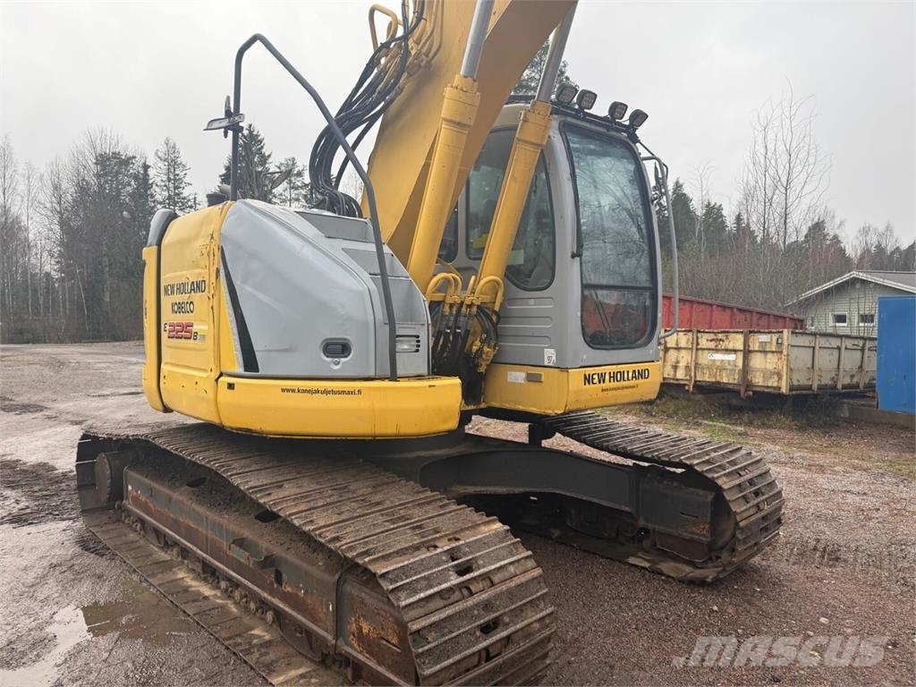 New Holland Kobelco E 225 BSR Crawler excavators