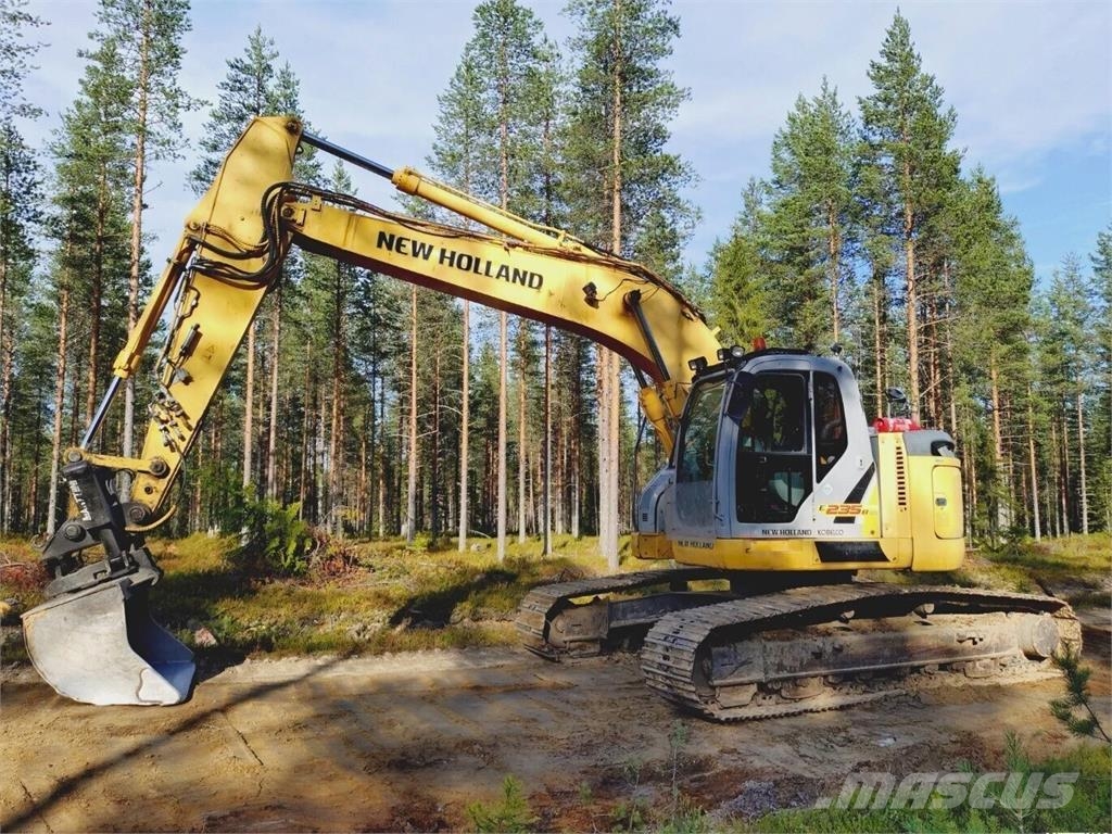 New Holland Kobelco E 235 BSR-2 Rupsgraafmachines
