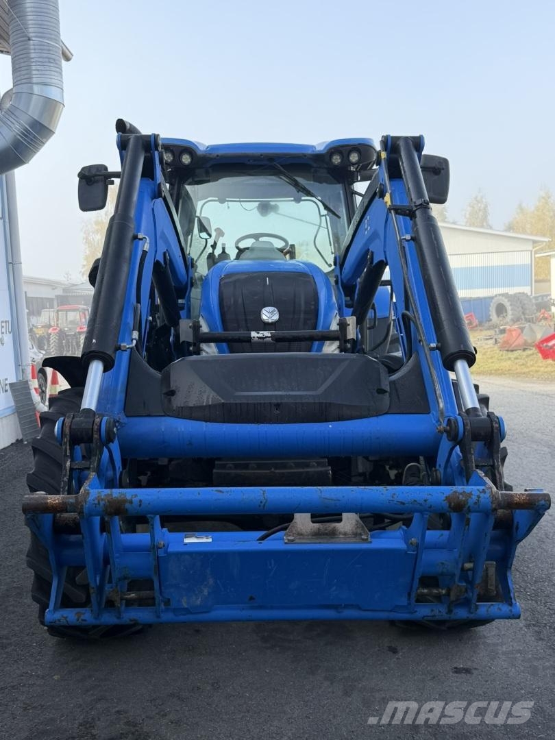 New Holland T6.125S EC الجرارات