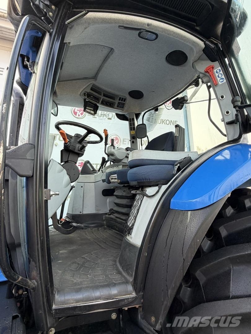 New Holland T6.125S EC الجرارات