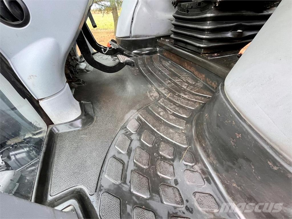 New Holland T7070 Autocommand الجرارات