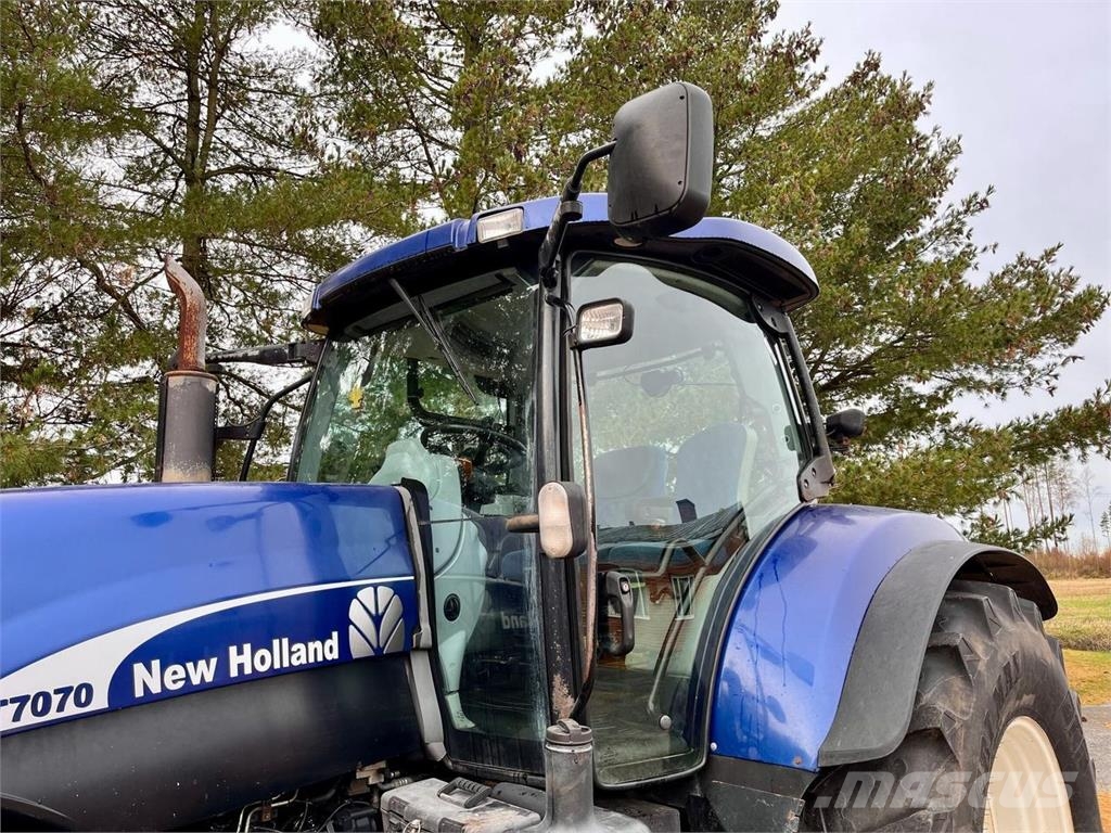 New Holland T7070 Autocommand الجرارات