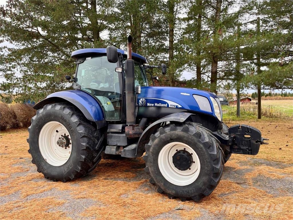 New Holland T7070 Autocommand الجرارات