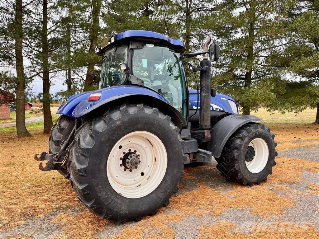 New Holland T7070 Autocommand الجرارات