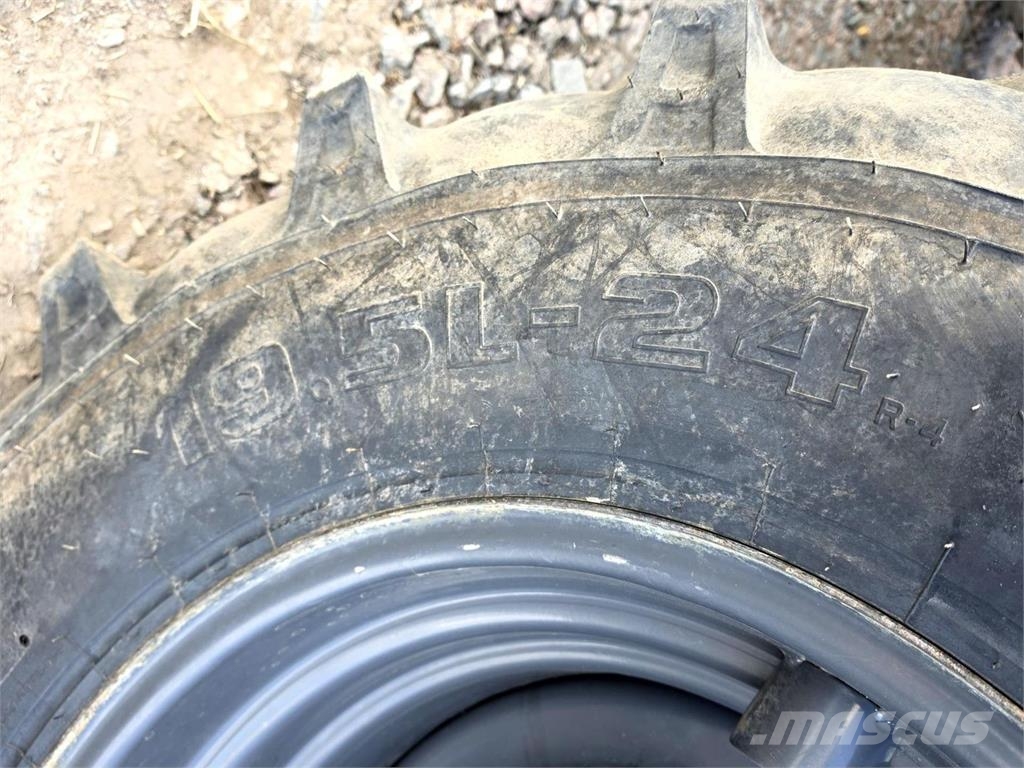 New Holland TH 7.42 Plus Annet laste- og graveutstyr