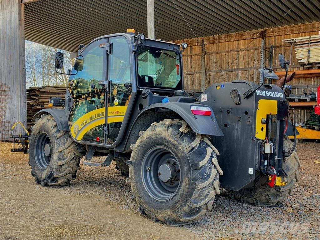 New Holland TH 7.42 Plus Annet laste- og graveutstyr