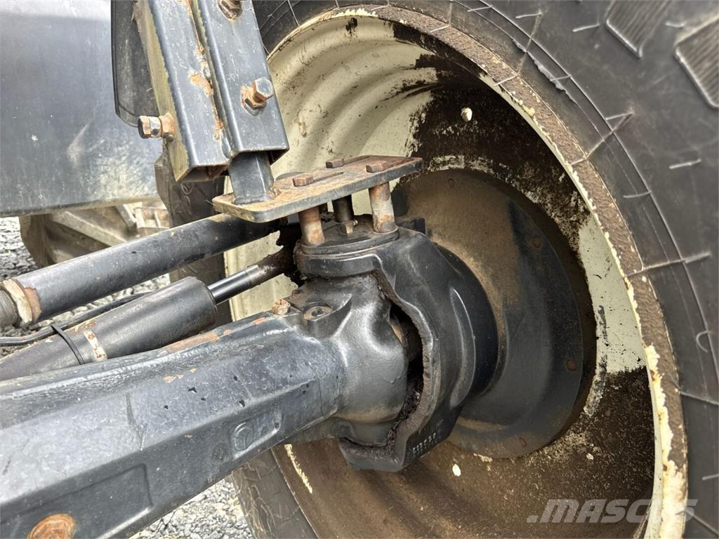 New Holland TM 190 Tractores