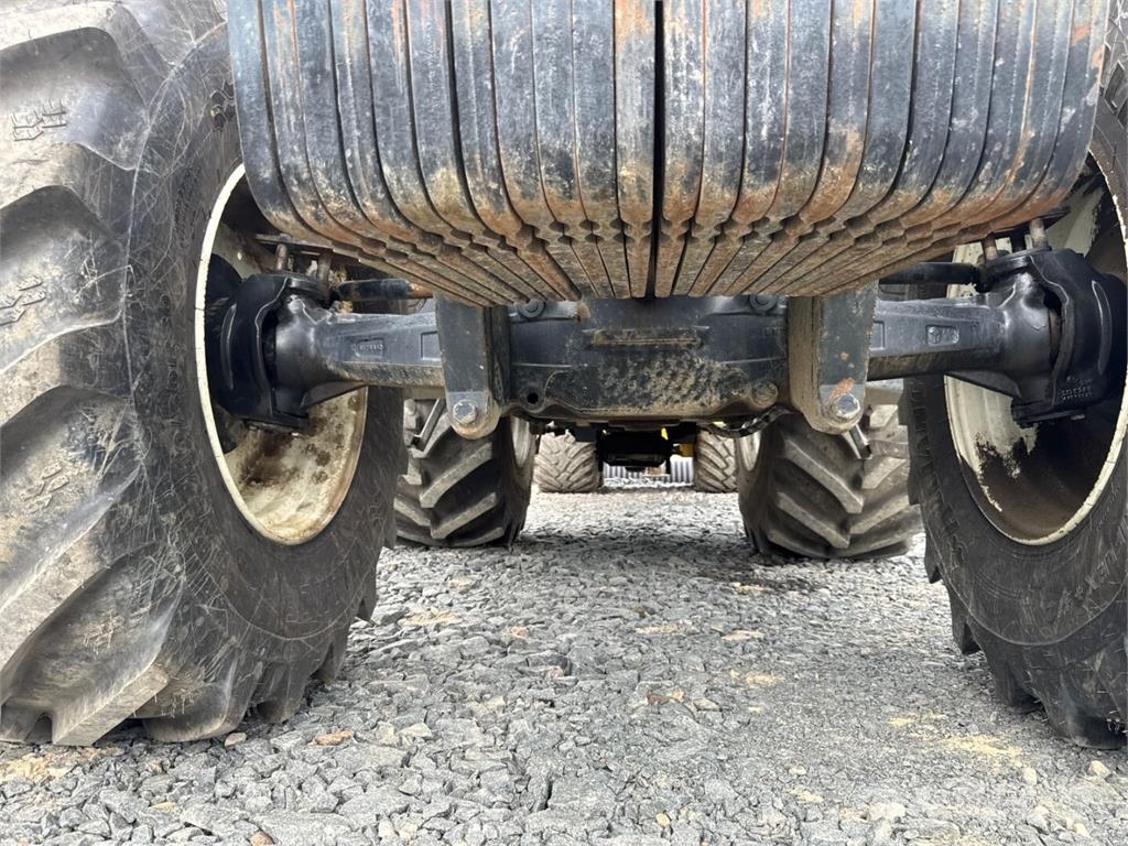 New Holland TM 190 Tractores