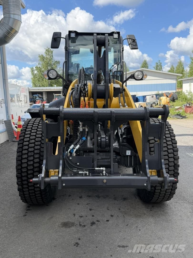 New Holland W100D Pyöräkuormaaja Фронтальні навантажувачі