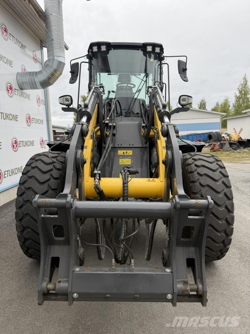 New Holland W130D Pyöräkuormaaja Rataslaadurid