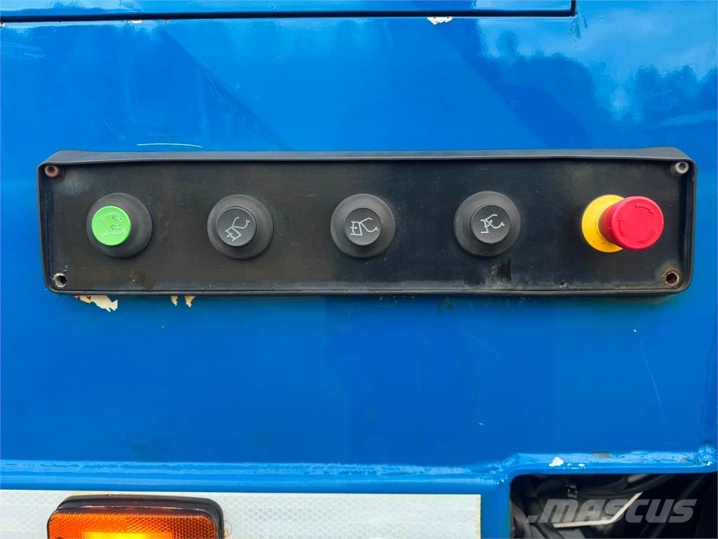 NTM Kaksilokeroinen Ostali kamioni