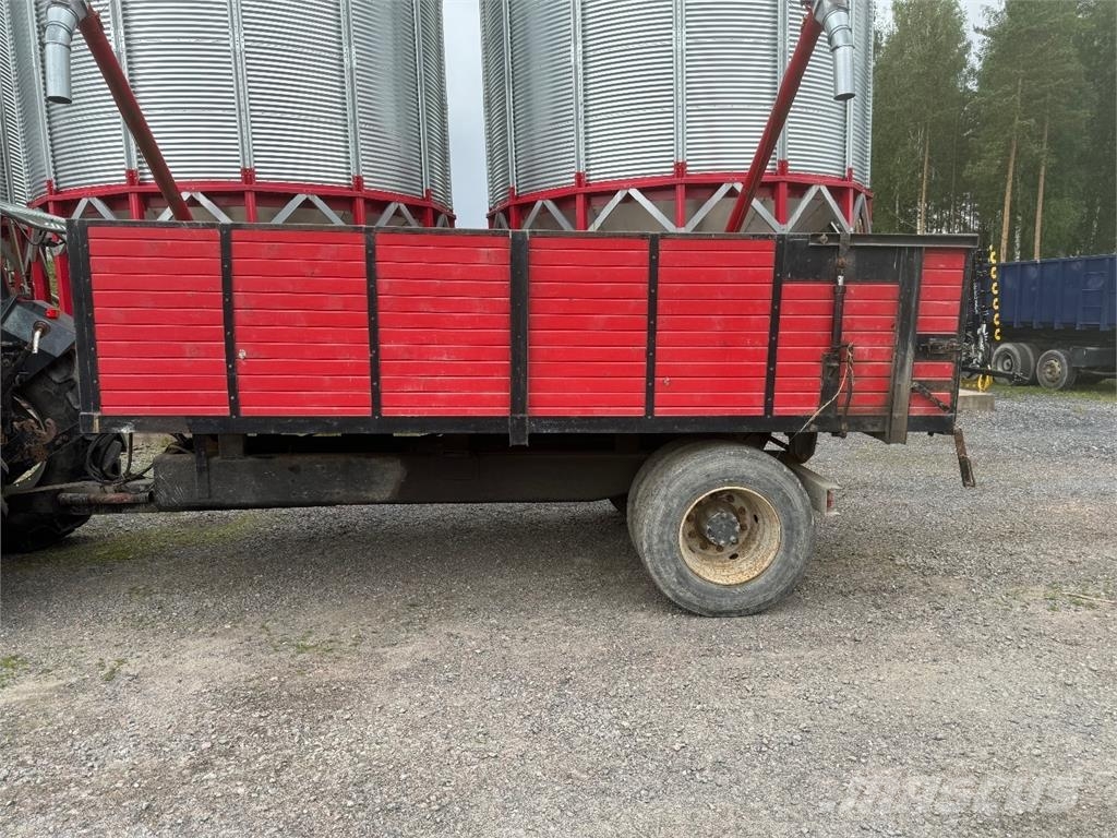 Omavalmiste Jämerä 130 hl kärry hydraulisella perä 傾卸式拖車