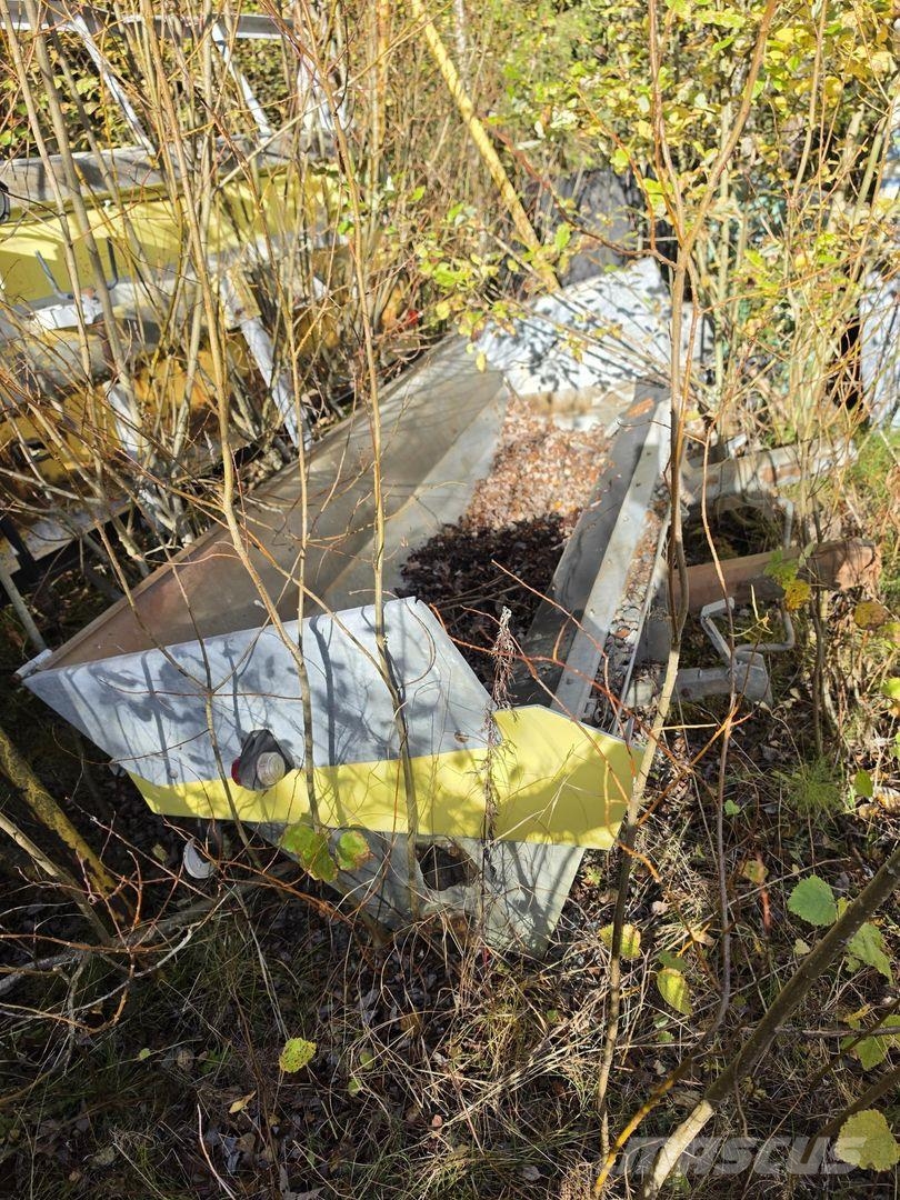 Perälautahiekoitin Posipači soli i peska