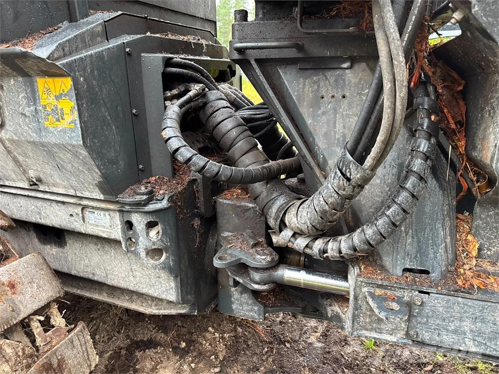 Ponsse WISENT 8W Forwarder