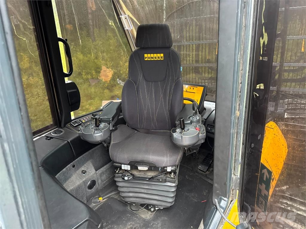 Ponsse WISENT 8W Forwarder