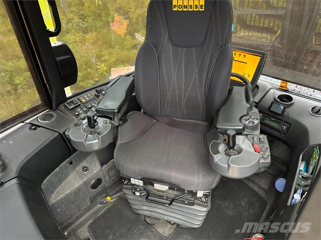 Ponsse WISENT 8W Forwarder