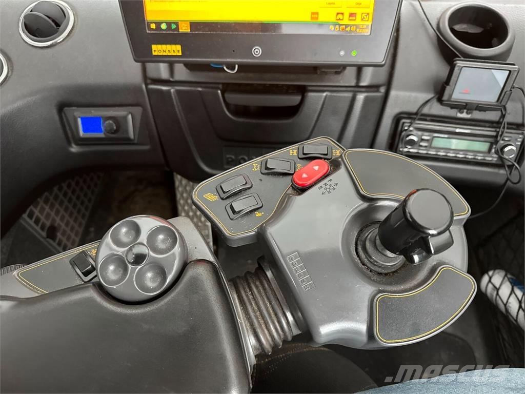Ponsse WISENT 8W Forwarder