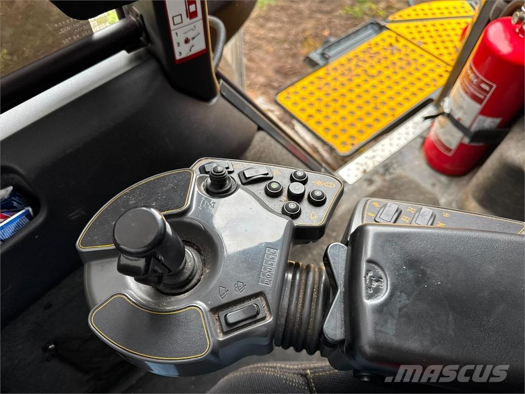Ponsse WISENT 8W Forwarder