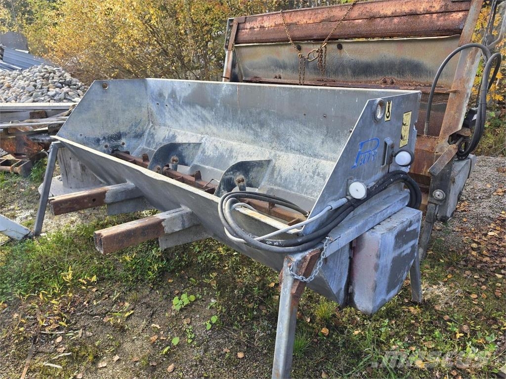 Purex 2600 Perälautahiekoitin Sand- und Salzstreuer