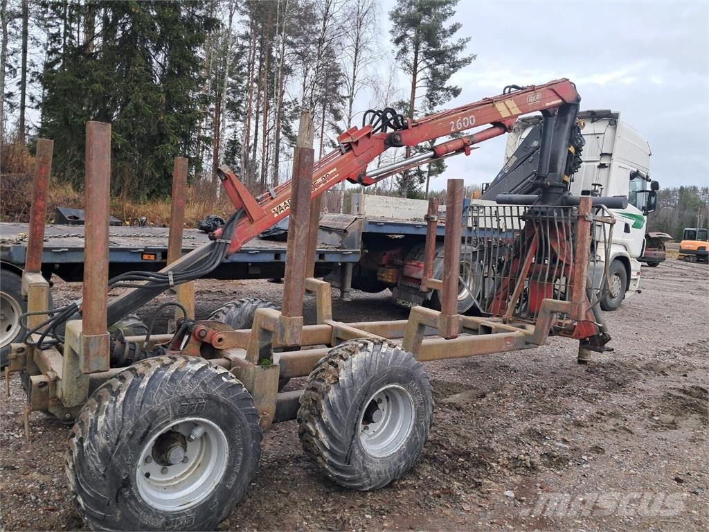 RKP 2 palkki kärry uusilla renkaila Muut metsäkoneet