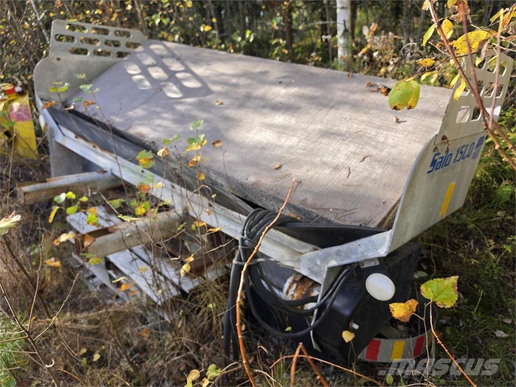 Salo 1500 Perälautahiekoitin Posipači soli i peska
