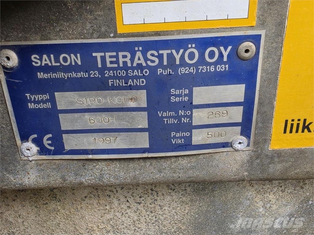 Salo Siro-Kopo 600-L Perälautahiekoitin Sableuse et saleuse