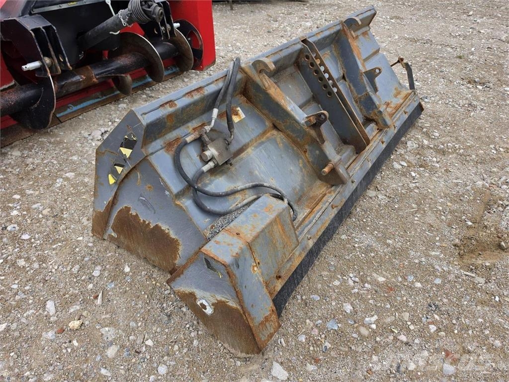 Sami SL2300 Hiekoituskauha Sand- och saltspridare