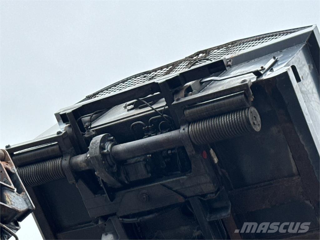 Scania 124G 420 MYYTY!! Kranwagen