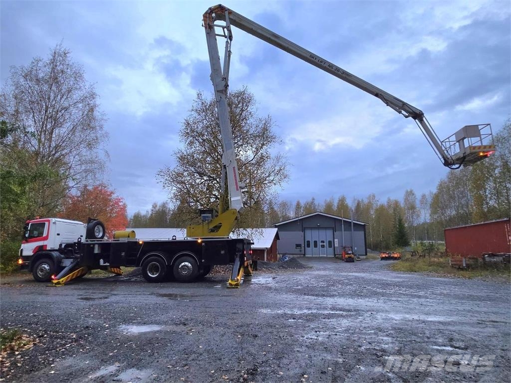Scania 94G 260 6X2 Henkilönosturilla Crane trucks