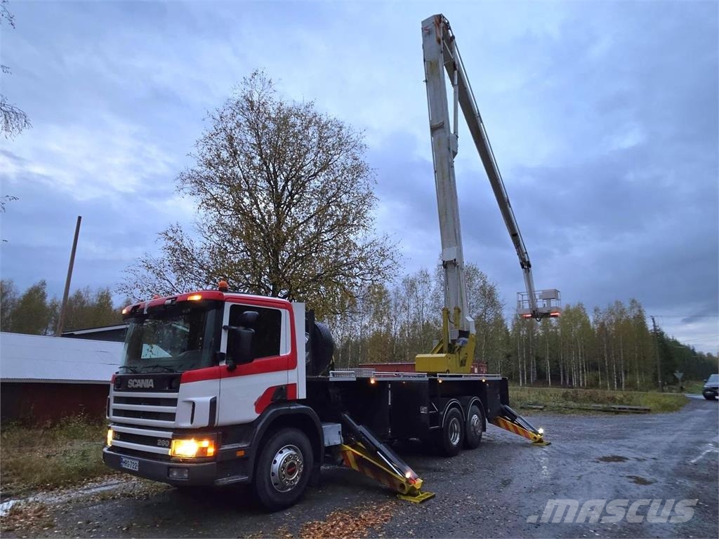 Scania 94G 260 6X2 Henkilönosturilla Crane trucks