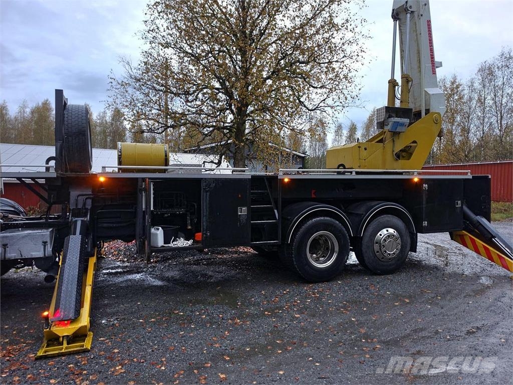 Scania 94G 260 6X2 Henkilönosturilla Crane trucks