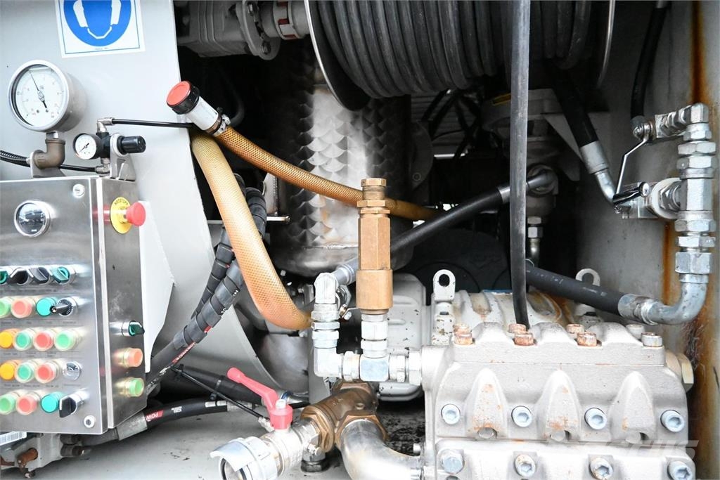 Scania G400 6x2*4 Other trucks