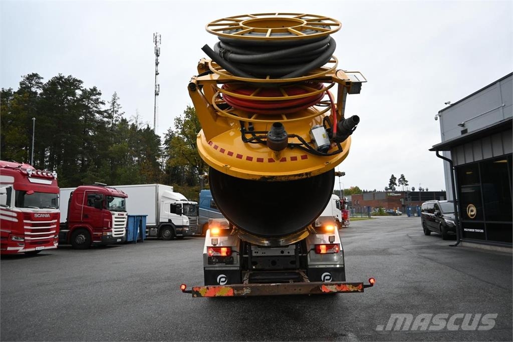 Scania G400 6x2*4 Other trucks