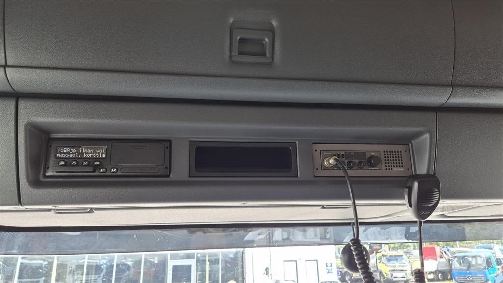 Scania G410 6x2 Smagās mašīnas ar konteineriem