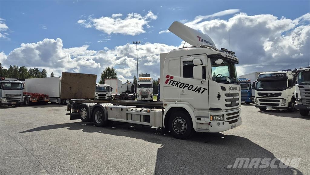 Scania G410 6x2 Smagās mašīnas ar konteineriem
