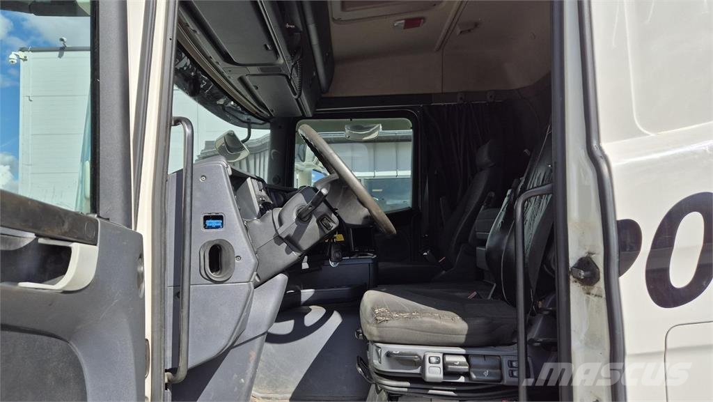 Scania G410 6x2 Smagās mašīnas ar konteineriem