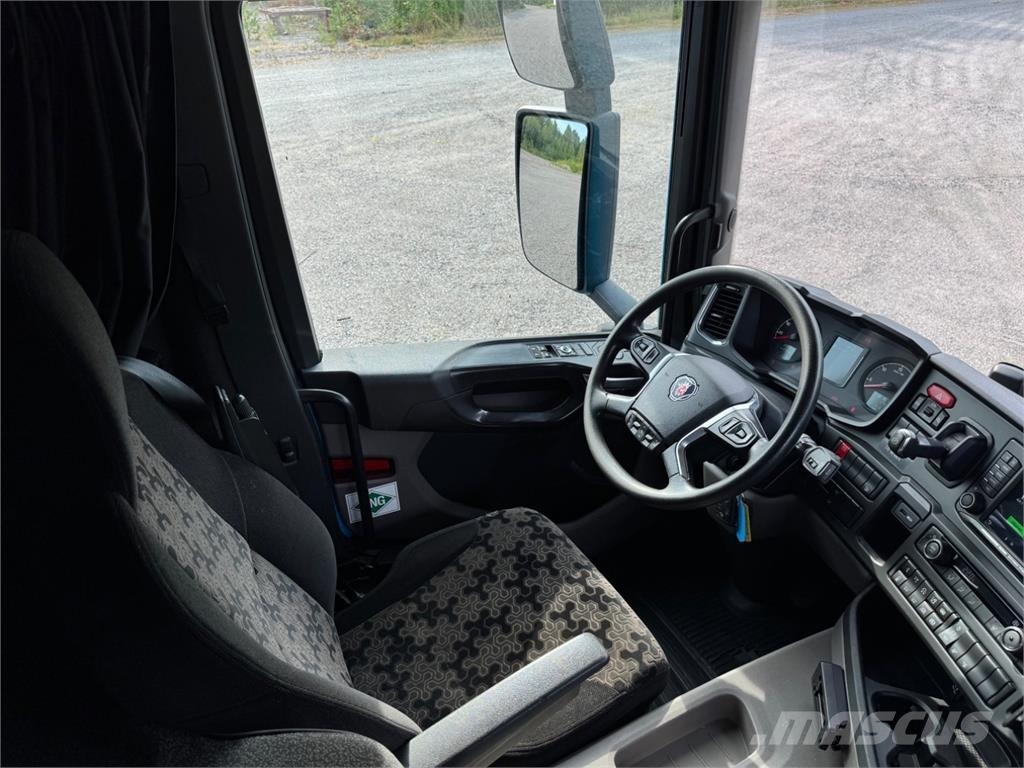 Scania G410 CNG 6x2 Smagās mašīnas ar konteineriem