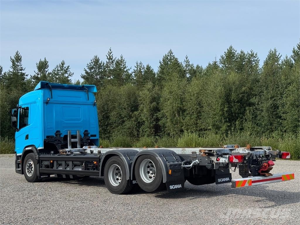 Scania G410 CNG 6x2 Smagās mašīnas ar konteineriem