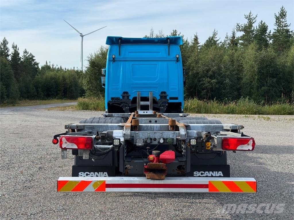 Scania G410 CNG 6x2 Smagās mašīnas ar konteineriem