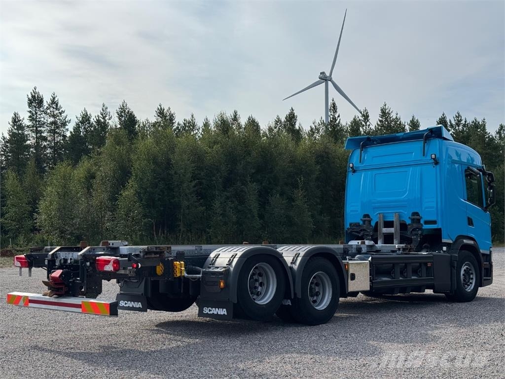 Scania G410 CNG 6x2 Smagās mašīnas ar konteineriem
