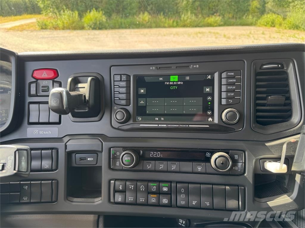 Scania G410 LNG/LBG 6x2 Smagās mašīnas ar konteineriem